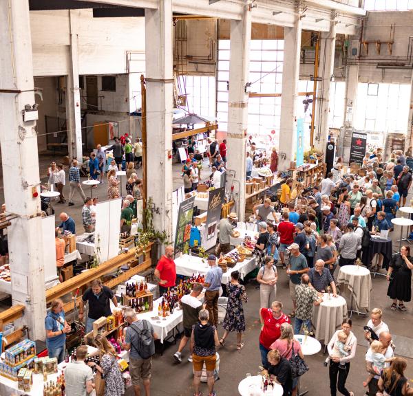 Kulinarisk Fødevaremarked i Rundbuehallen, Frederiksø, Svendborg
