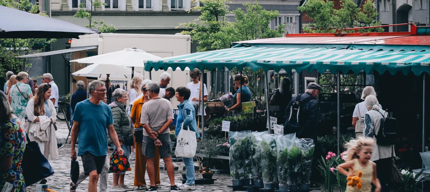 Svendborg Torv med torvedag, sydfyn